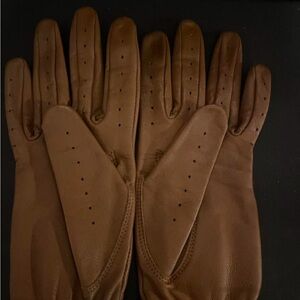 Elegant Brown Leather Gloves
